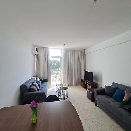 Almyria Apartments - By Imh Travel & Tours Paphos Eksteriør billede