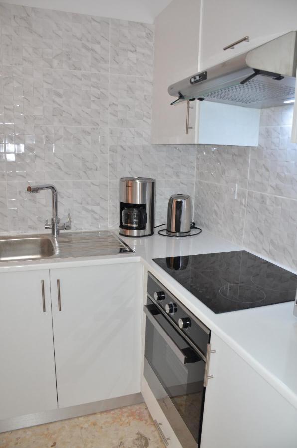 Almyria Apartments - By Imh Travel & Tours Paphos Eksteriør billede