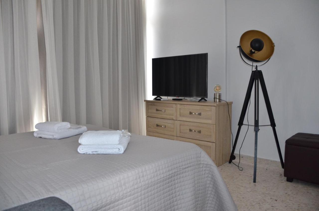 Almyria Apartments - By Imh Travel & Tours Paphos Eksteriør billede
